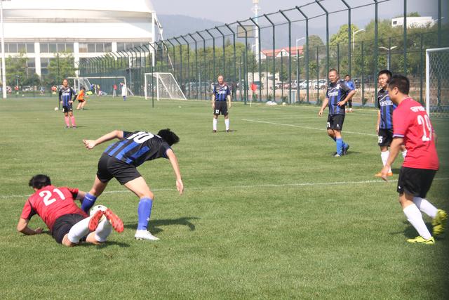 易建联13+14徐杰18分 广东6人上双力克山西