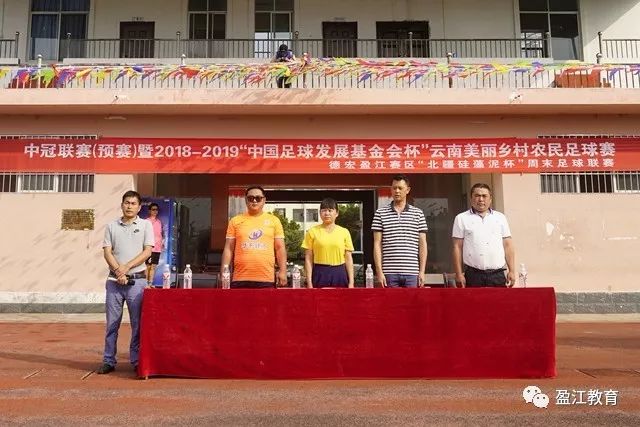 爱德华兹29+10+9 森林狼险胜独行侠大比分1-3