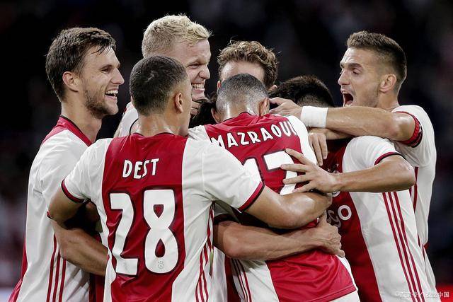 记者称劳塔罗没进FIFA年度最佳候选是笑话