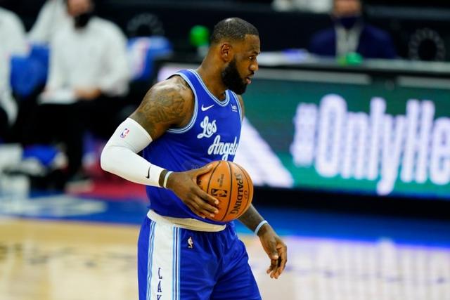 锡安31分鹈鹕大胜国王 爵士险胜火箭止13连败